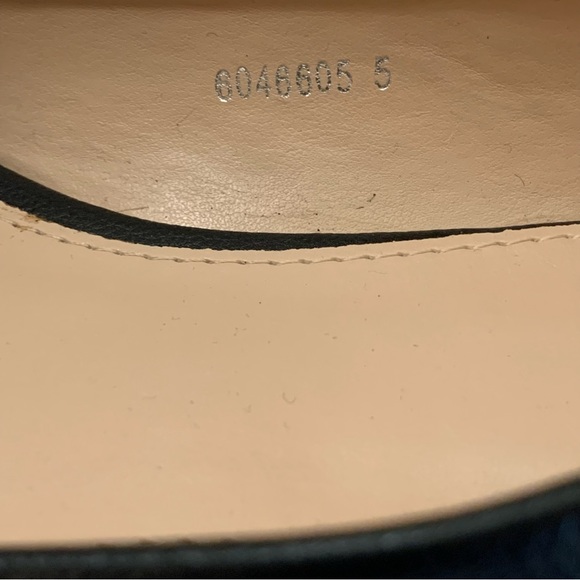 BATA Ballet Flats Classic Black Gold Hardware Dainty Almond Toe EU 38 US 7-7.5 - Picture 9 of 11